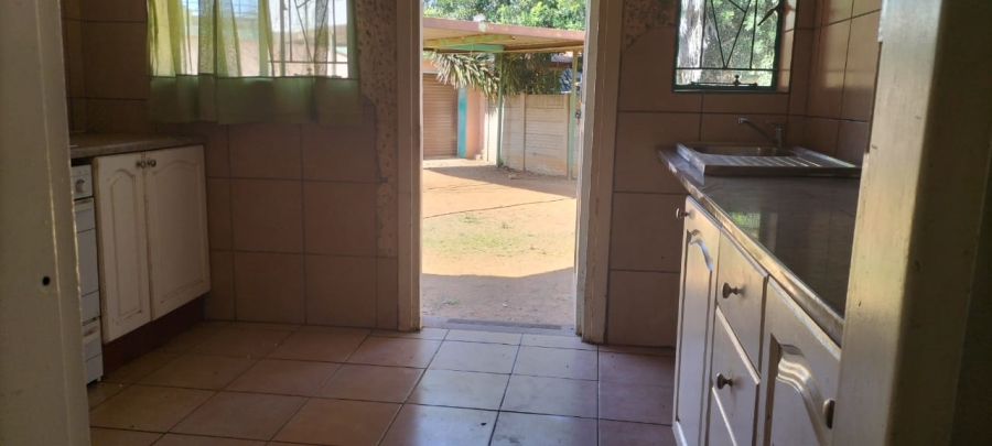 3 Bedroom Property for Sale in Roosheuwel North West